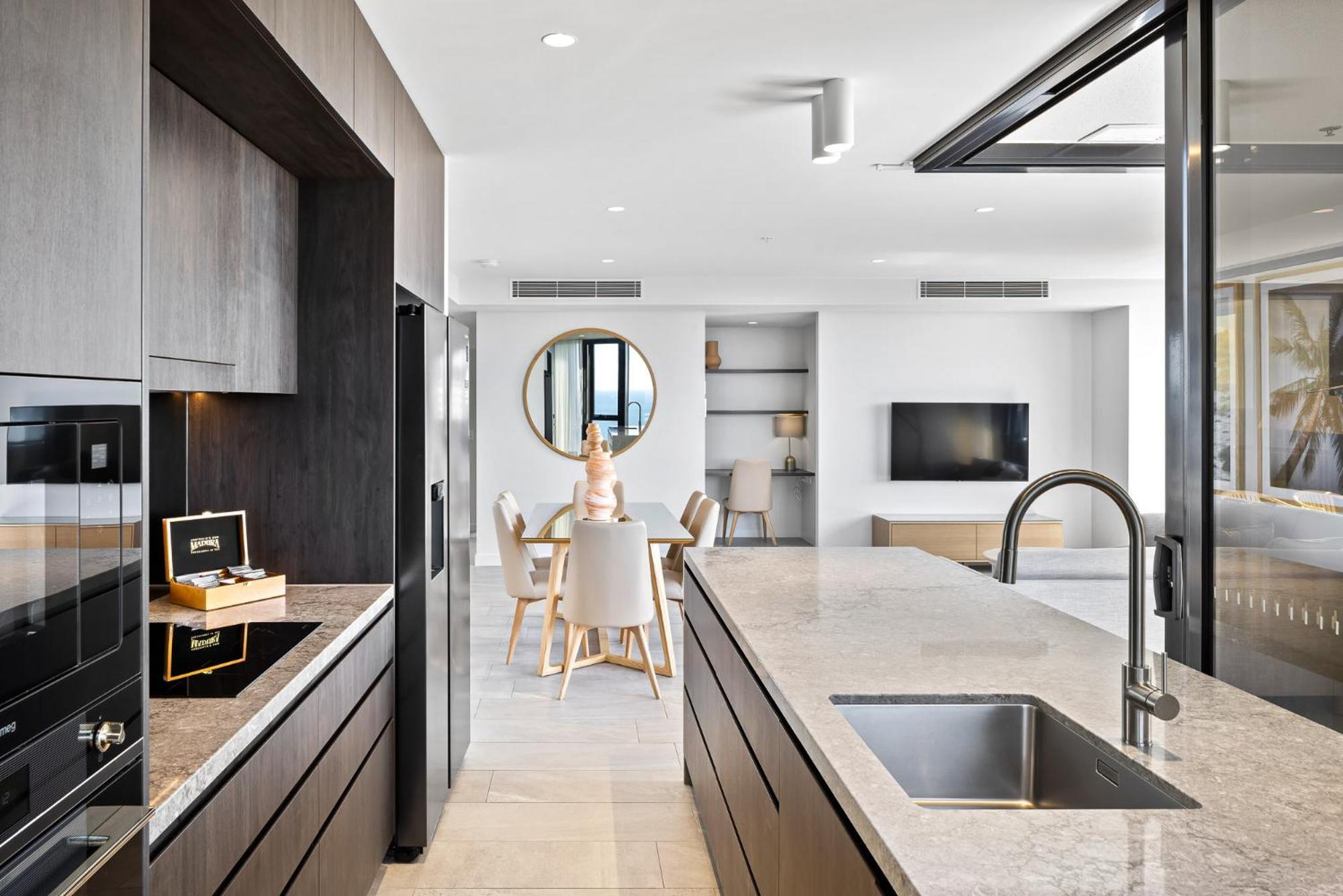 Cassa Encore - Luxury Apartments Managed By The Cassa Гоулд Коуст Екстериор снимка
